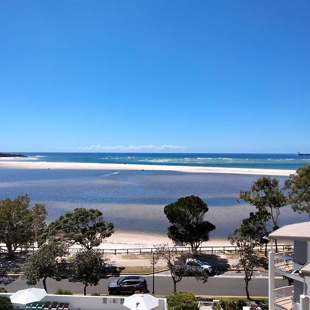 Moorings Beach Resort Caloundra Buitenkant foto
