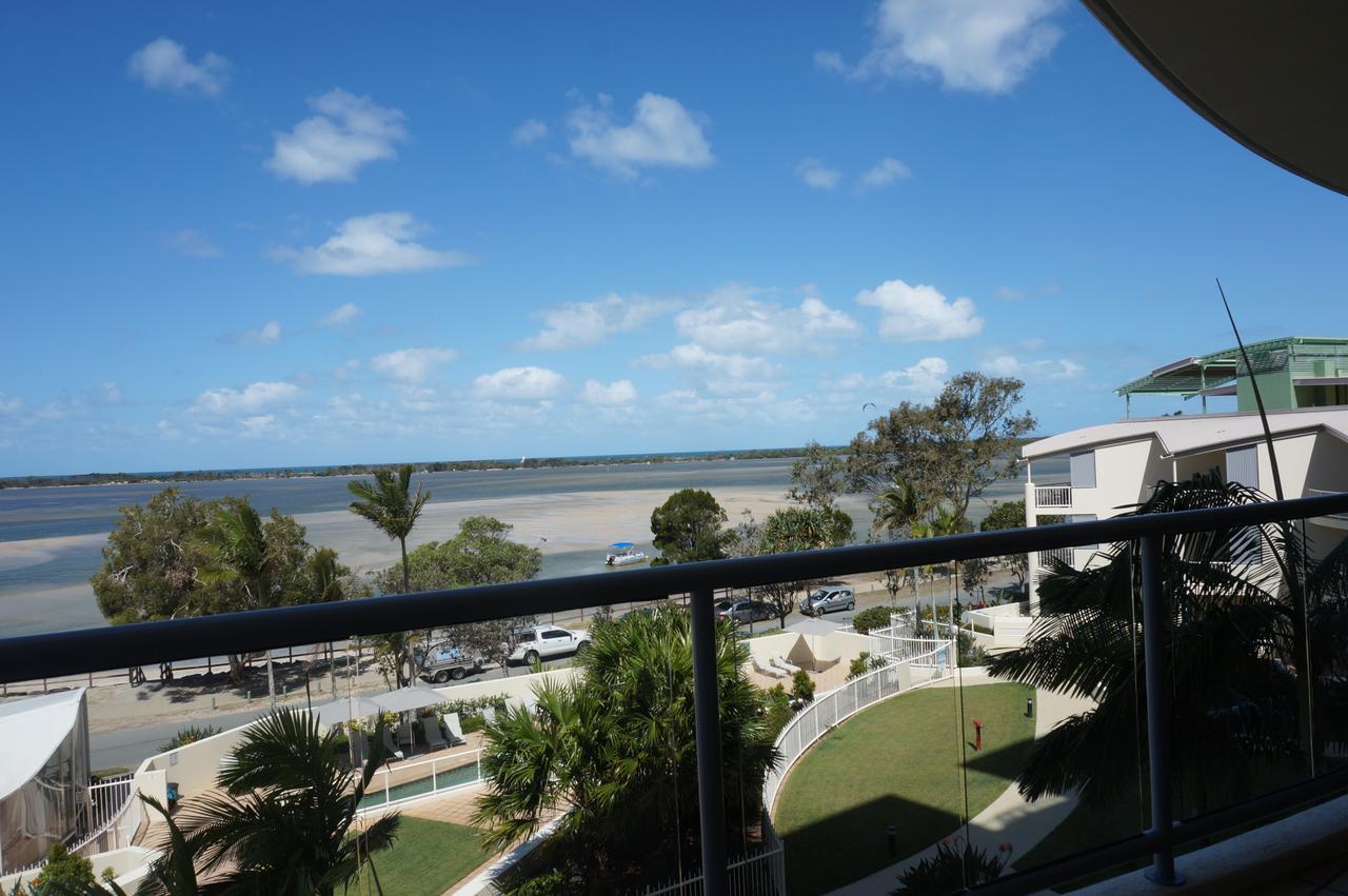 Moorings Beach Resort Caloundra Buitenkant foto