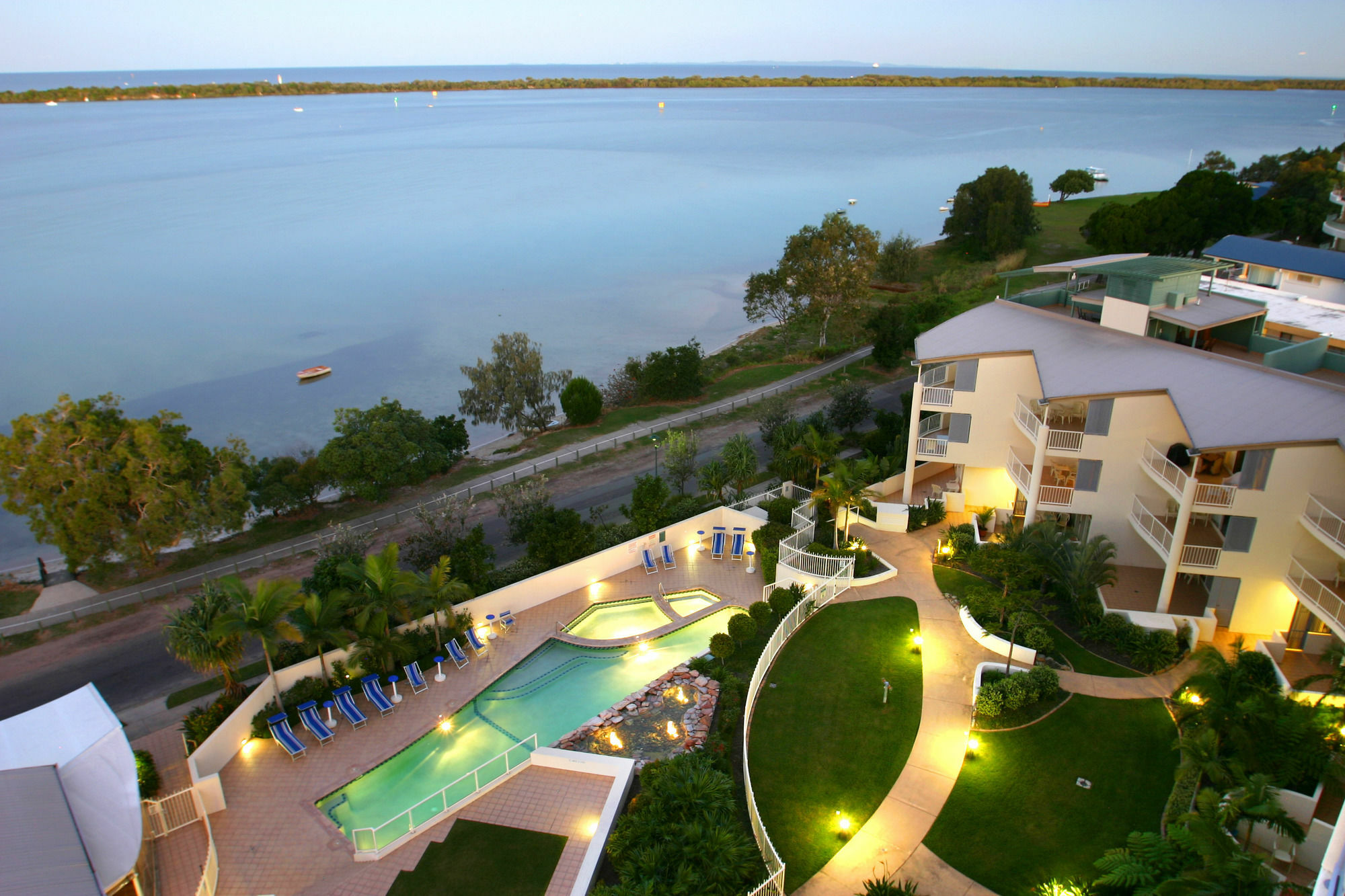 Moorings Beach Resort Caloundra Buitenkant foto